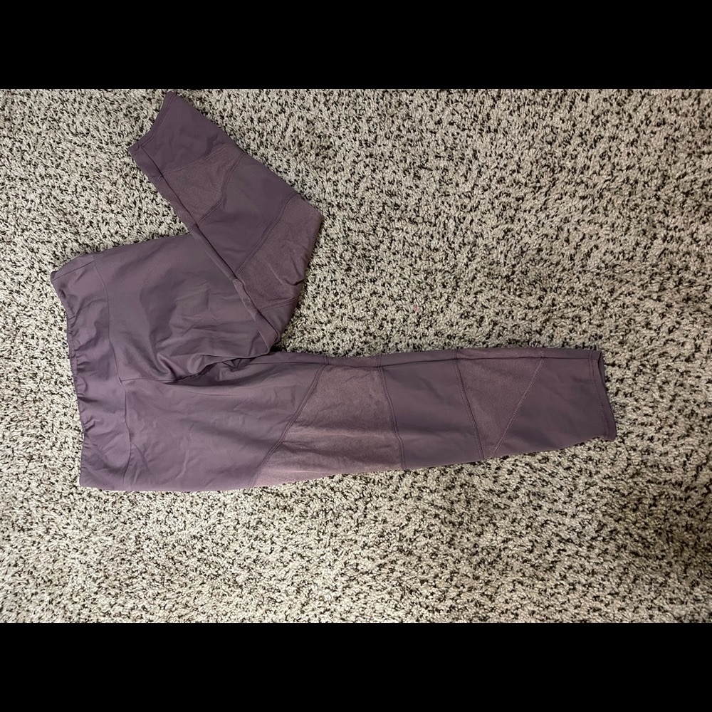Onzie sheer stripped leggings
